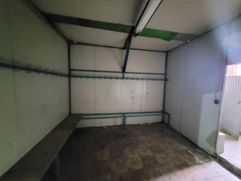 Baicului, spatiu depozitare, 3 eur/mp.