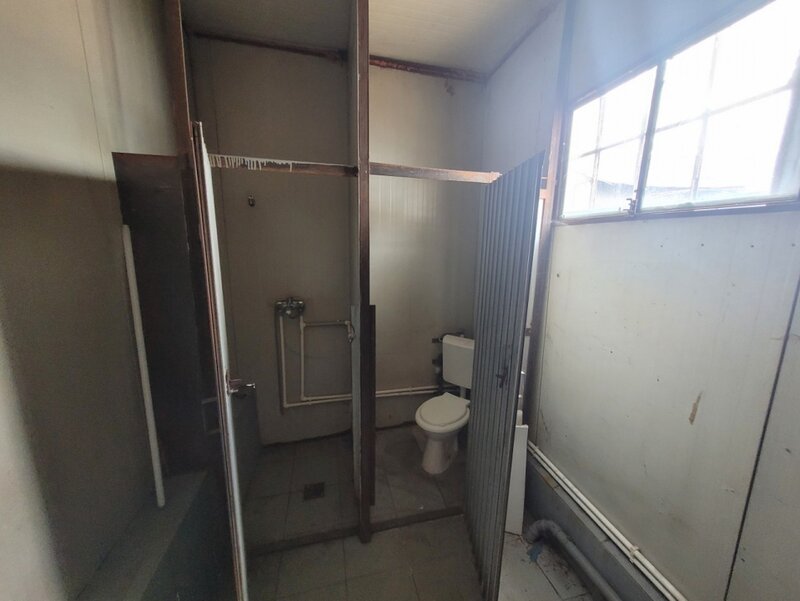 Baicului, spatiu depozitare, 3 eur/mp.