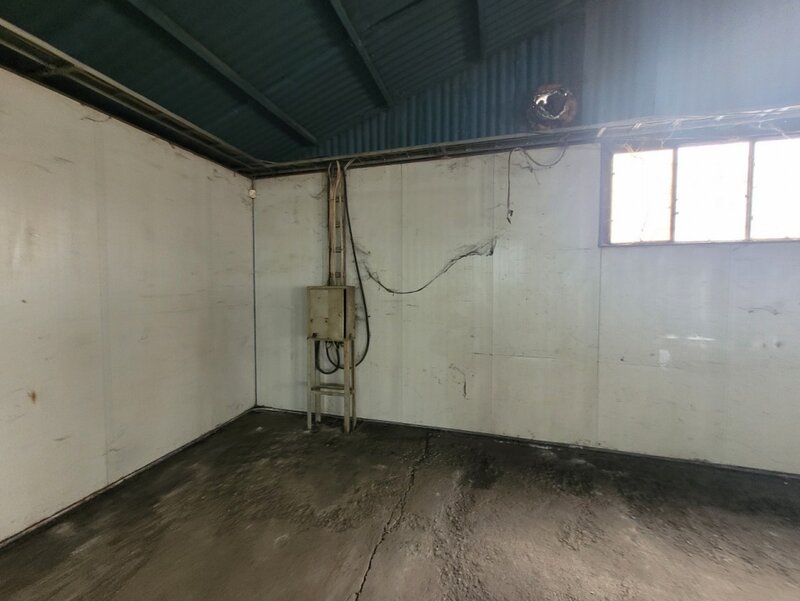 Baicului, spatiu depozitare, 3 eur/mp.